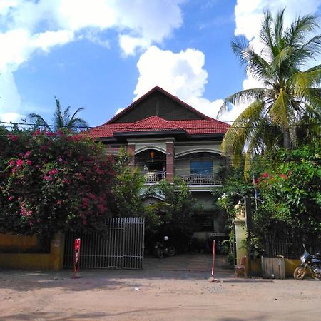 Firefly Guesthouse - The Berlin Angkor Σιέμ Ρέαπ Εξωτερικό φωτογραφία